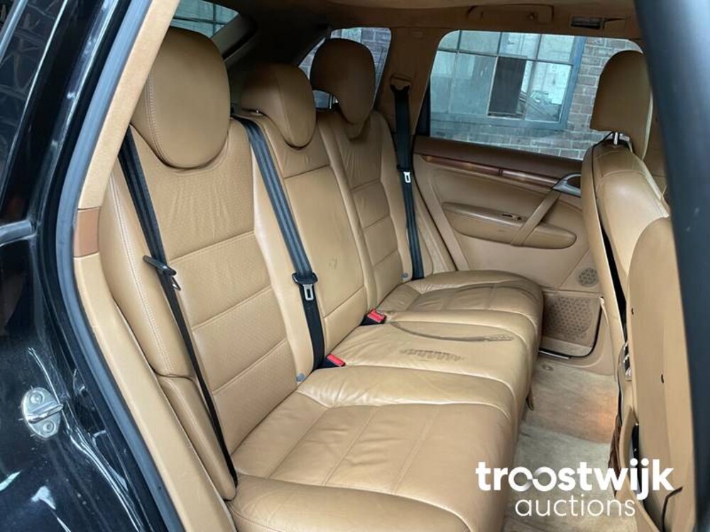 Porsche Cayenne Turbo 4.5 V8 450pk 2004 -YOUNGTIMER-