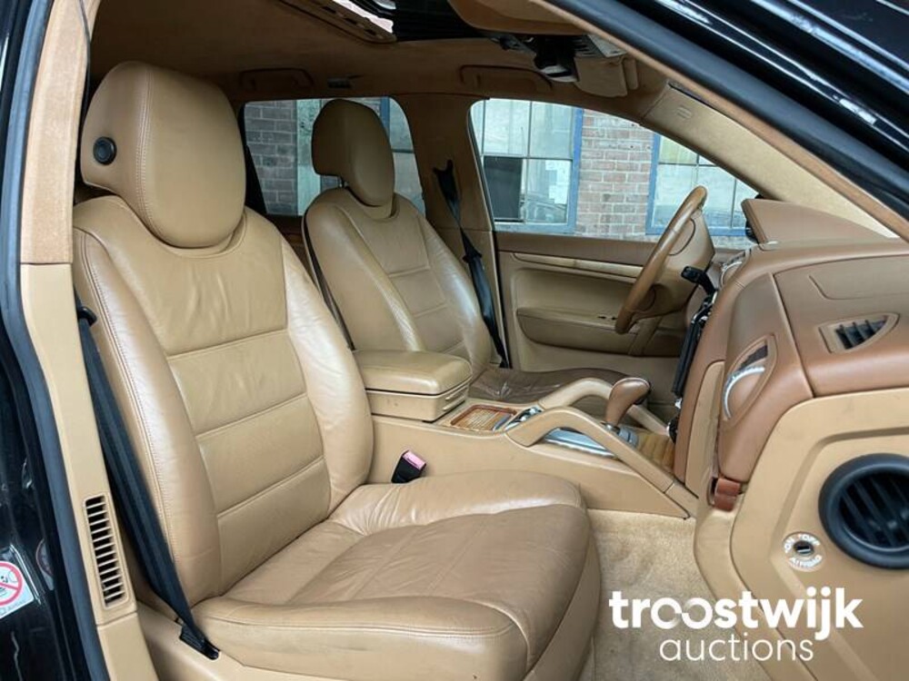 Porsche Cayenne Turbo 4.5 V8 450pk 2004 -YOUNGTIMER-
