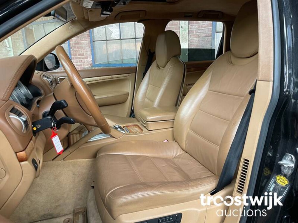 Porsche Cayenne Turbo 4.5 V8 450pk 2004 -YOUNGTIMER-