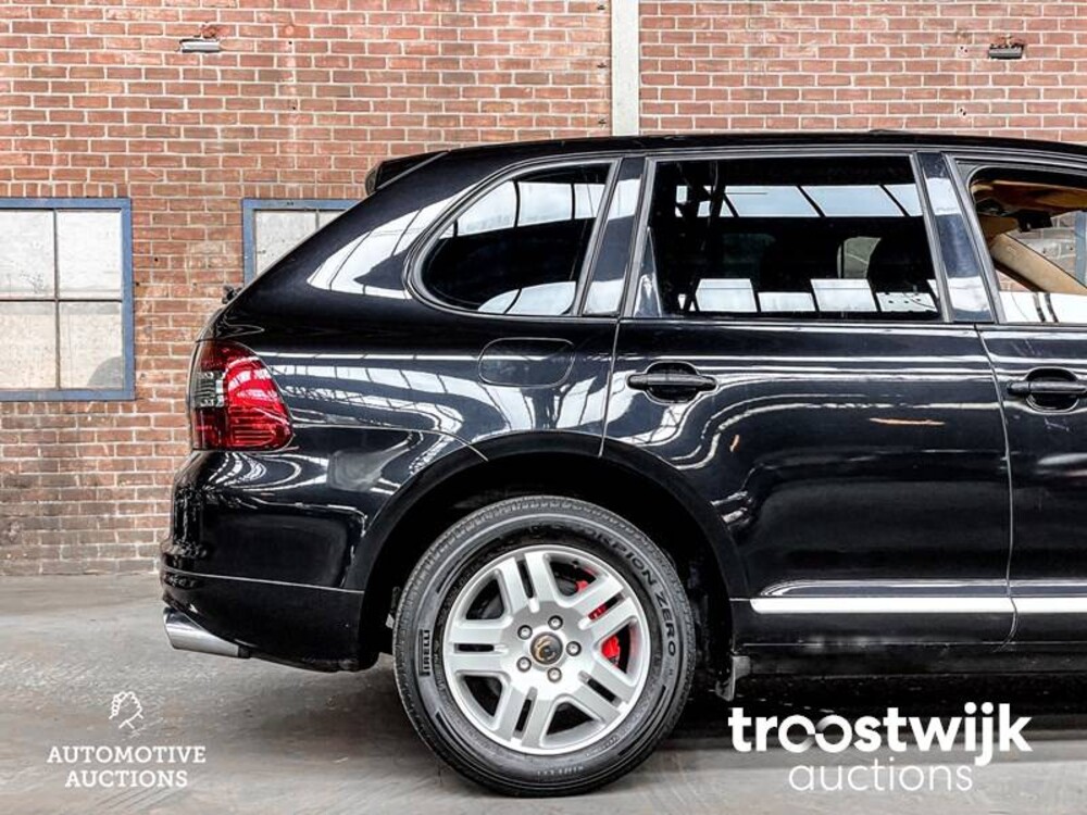 Porsche Cayenne Turbo 4.5 V8 450pk 2004 -YOUNGTIMER-