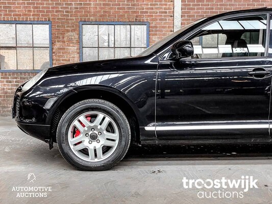 Porsche Cayenne Turbo 4.5 V8 450hp 2004 -YOUNGTIMER-