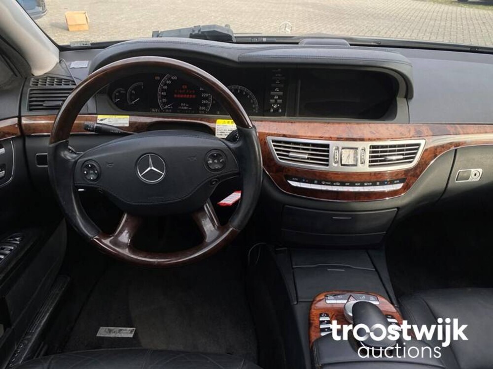 Mercedes-Benz S500 | 5.5 V8 388pk 2006 -Youngtimer-