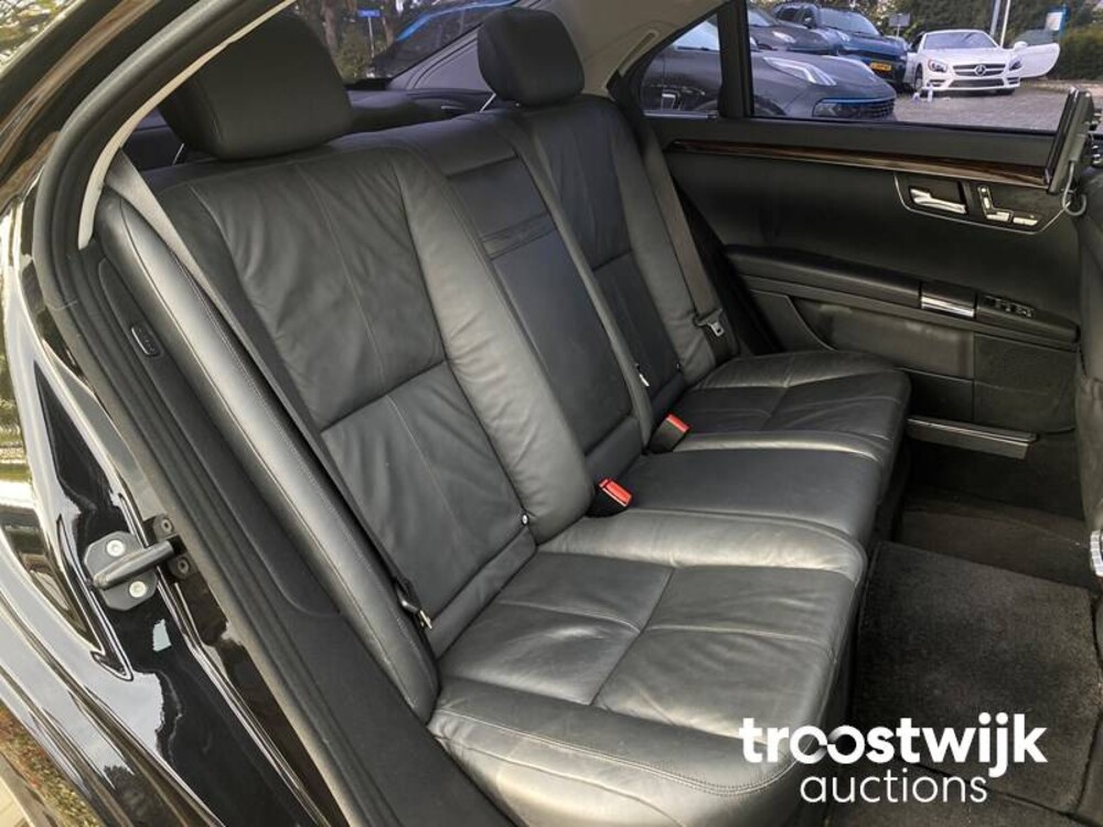 Mercedes-Benz S500 | 5.5 V8 388pk 2006 -Youngtimer-