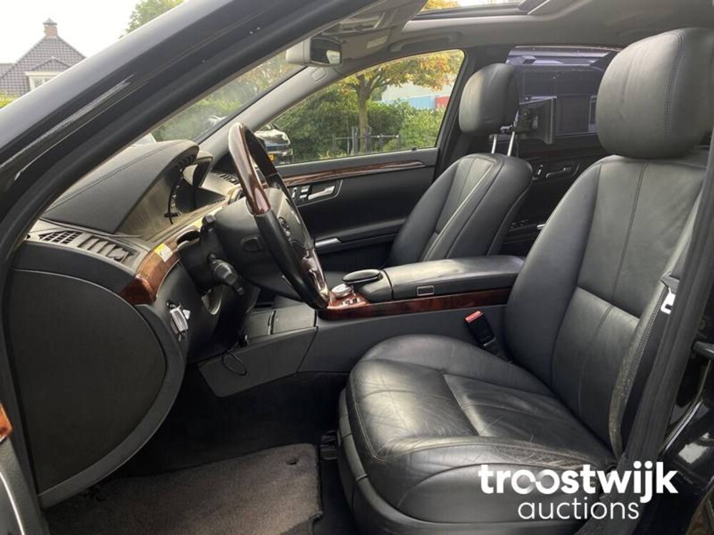 Mercedes-Benz S500 | 5.5 V8 388pk 2006 -Youngtimer-