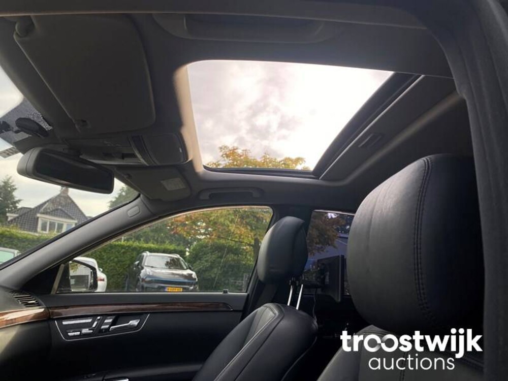 Mercedes-Benz S500 | 5.5 V8 388pk 2006 -Youngtimer-