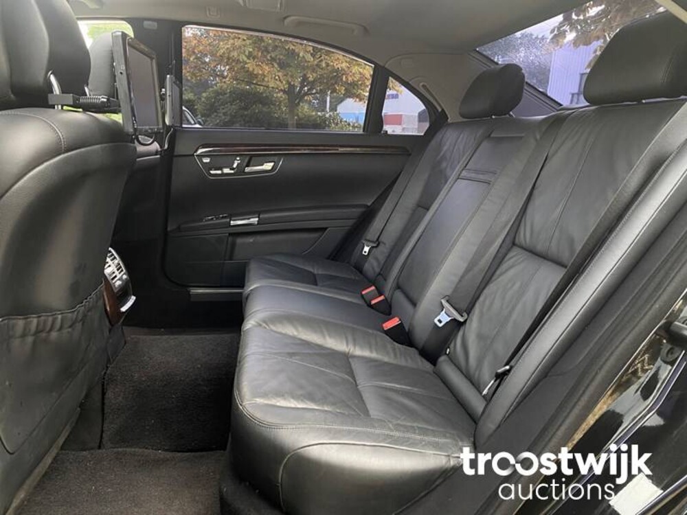 Mercedes-Benz S500 | 5.5 V8 388pk 2006 -Youngtimer-