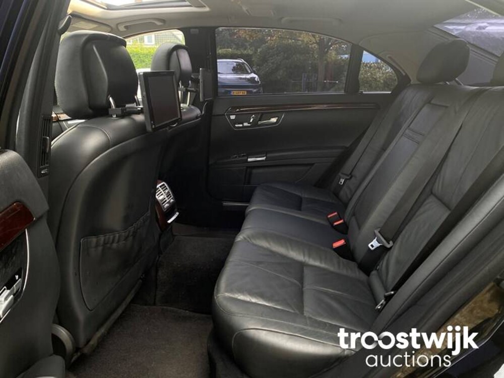 Mercedes-Benz S500 | 5.5 V8 388pk 2006 -Youngtimer-