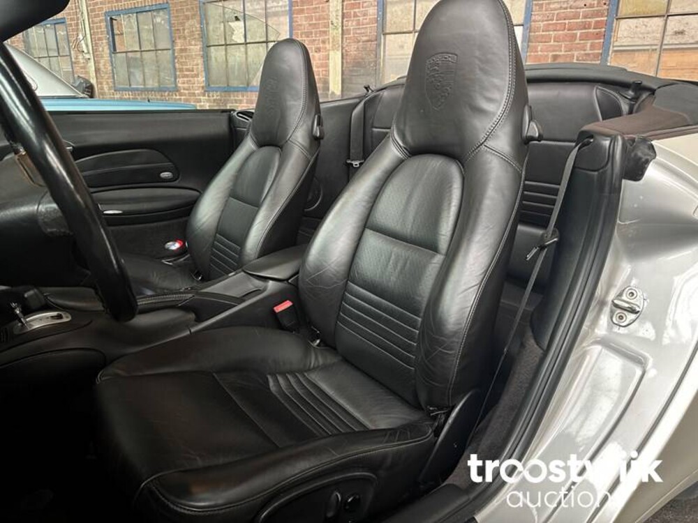 Porsche 911 996 3.6 Cabriolet 320pk 2002 -YOUNGTIMER-