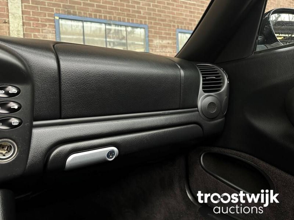 Porsche 911 996 3.6 Cabriolet 320pk 2002 -YOUNGTIMER-