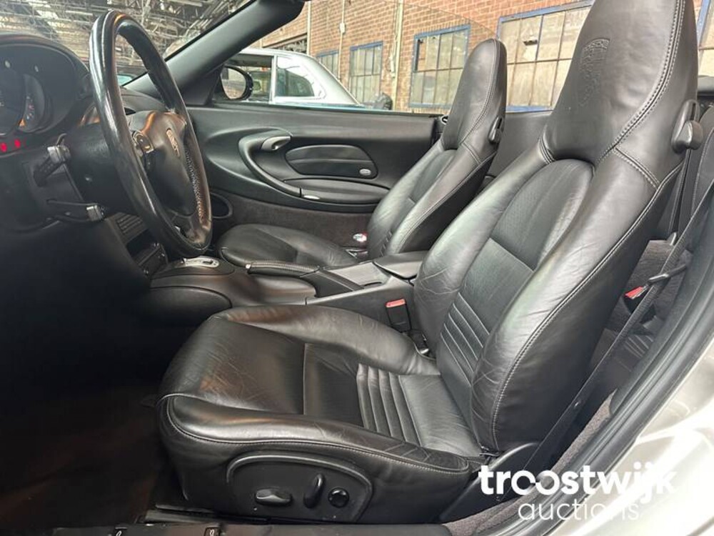 Porsche 911 996 3.6 Cabriolet 320pk 2002 -YOUNGTIMER-