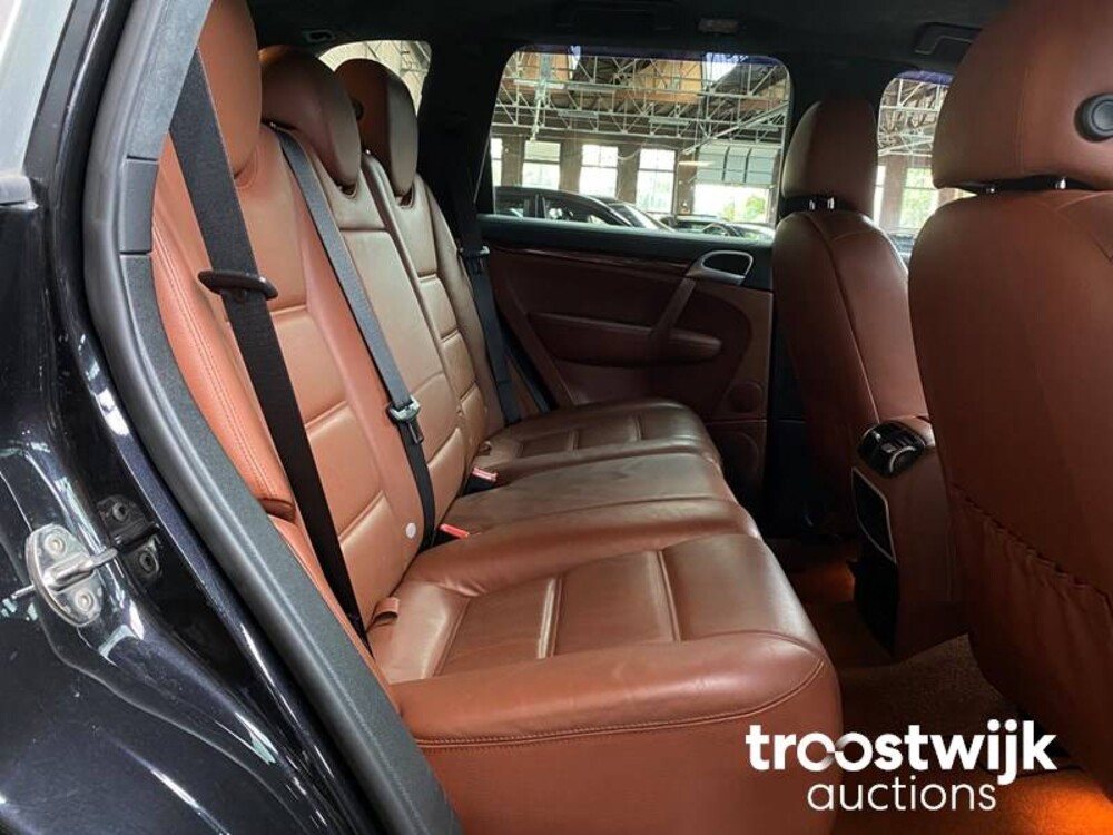 Porsche Cayenne Turbo 4.8 V8 500pk 2007