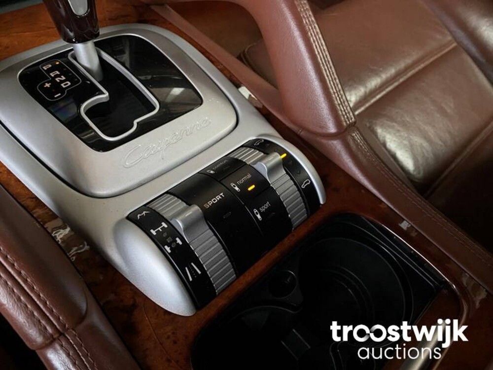 Porsche Cayenne Turbo 4.8 V8 500pk 2007