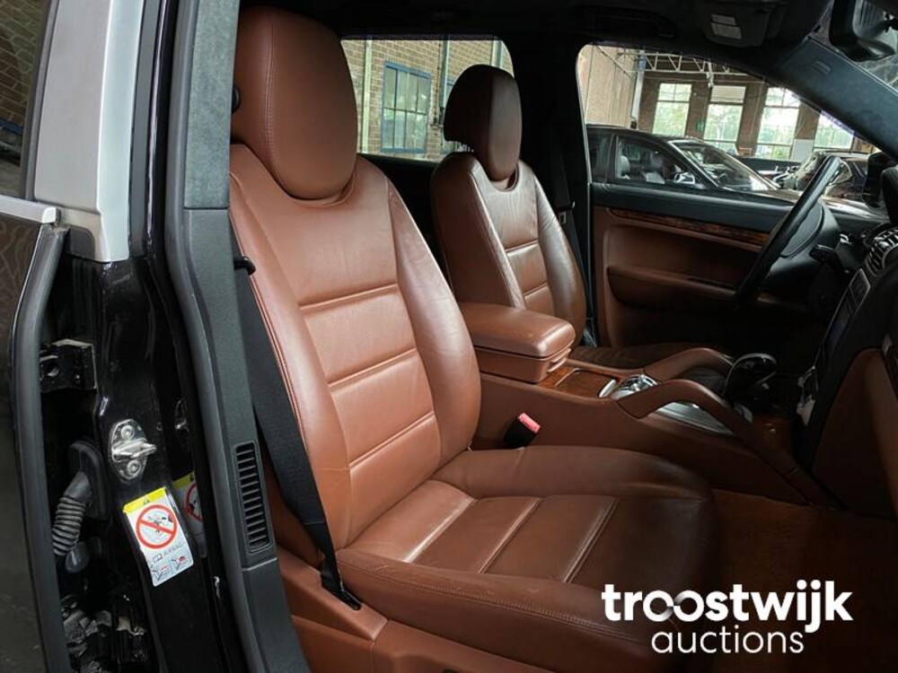 Porsche Cayenne Turbo 4.8 V8 500pk 2007