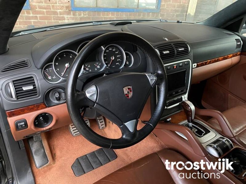 Porsche Cayenne Turbo 4.8 V8 500pk 2007