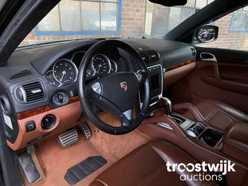 Porsche Cayenne Turbo 4.8 V8 500pk 2007