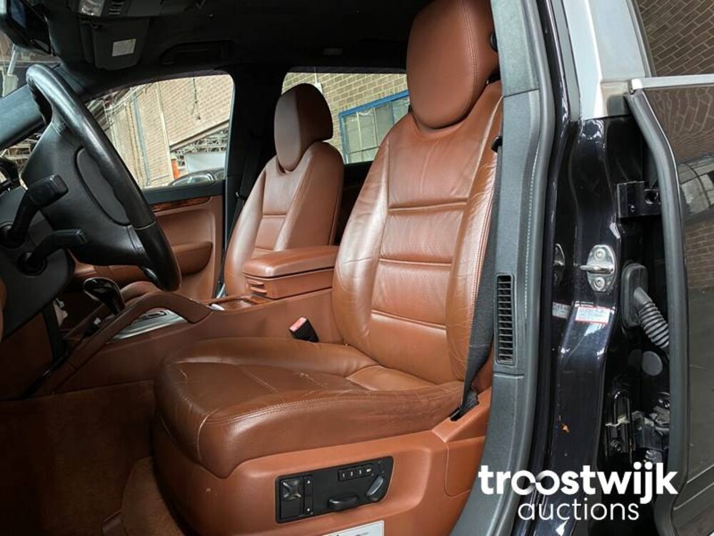 Porsche Cayenne Turbo 4.8 V8 500pk 2007