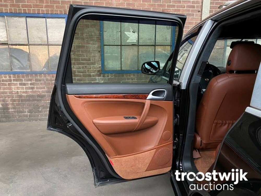 Porsche Cayenne Turbo 4.8 V8 500pk 2007