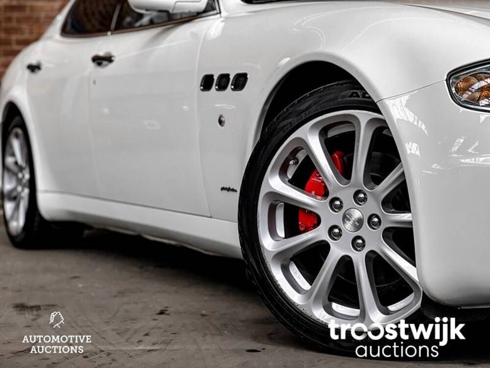 Maserati  Quattroporte 4.2 V8 Executive GT 401pk 2007 -Youngtimer-