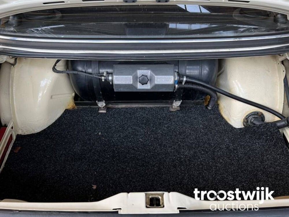 BMW 318 E21  98pk 1977, 80-YA-62