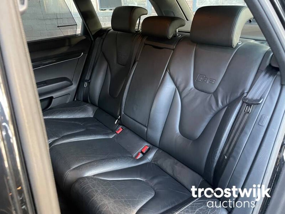 Audi S6 Avant 5.2 FSI V10 435pk 2007, P-690-DH -Youngtimer-