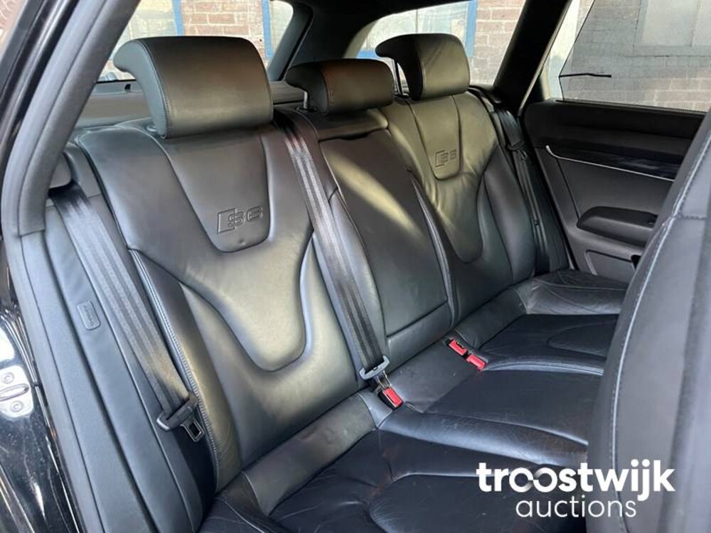 Audi S6 Avant 5.2 FSI V10 435pk 2007, P-690-DH -Youngtimer-