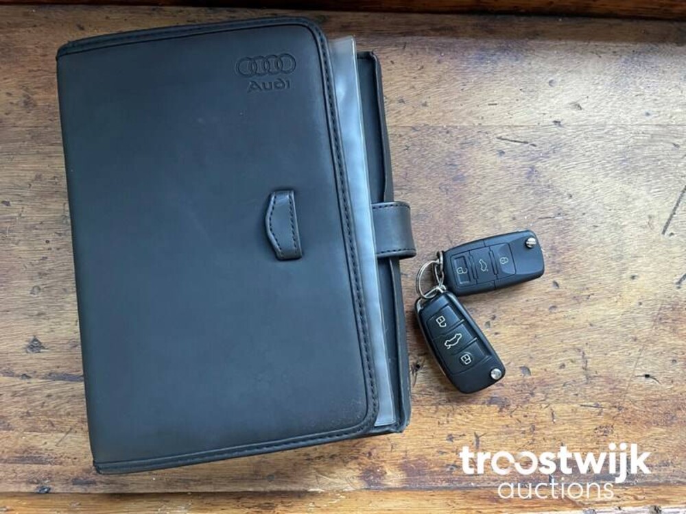 Audi S6 Avant 5.2 FSI V10 435pk 2007, P-690-DH -Youngtimer-