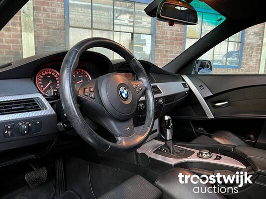 BMW 530i M-Sport E60  -Youngtimer- 231hp 2004 5-series