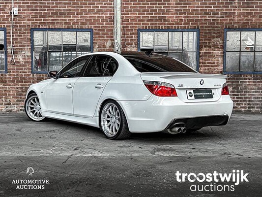 BMW 530i M-Sport E60  -Youngtimer- 231hp 2004 5-series