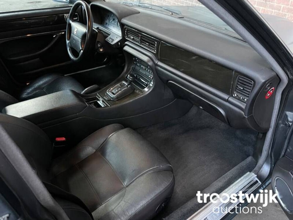 Jaguar XJ 4.0 Sport 241pk 1996 -Orig. NL-, PH-GH-10