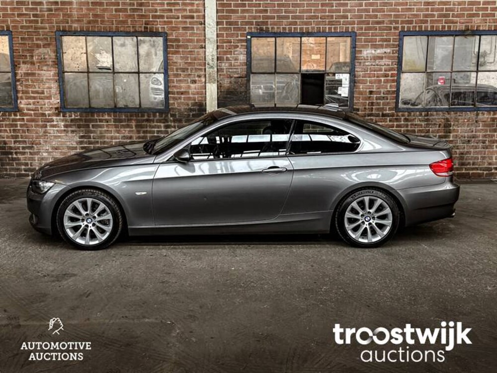 BMW 325i Coupe E92 Introduction  3-Serie 218pk 2006 -Orig NL-, 04-TK-KL -Youngtimer-