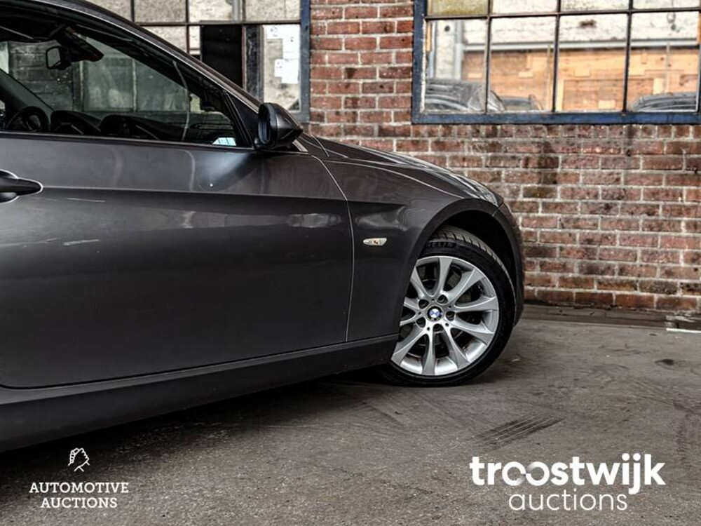 BMW 325i Coupe E92 Introduction  3-Serie 218pk 2006 -Orig NL-, 04-TK-KL -Youngtimer-