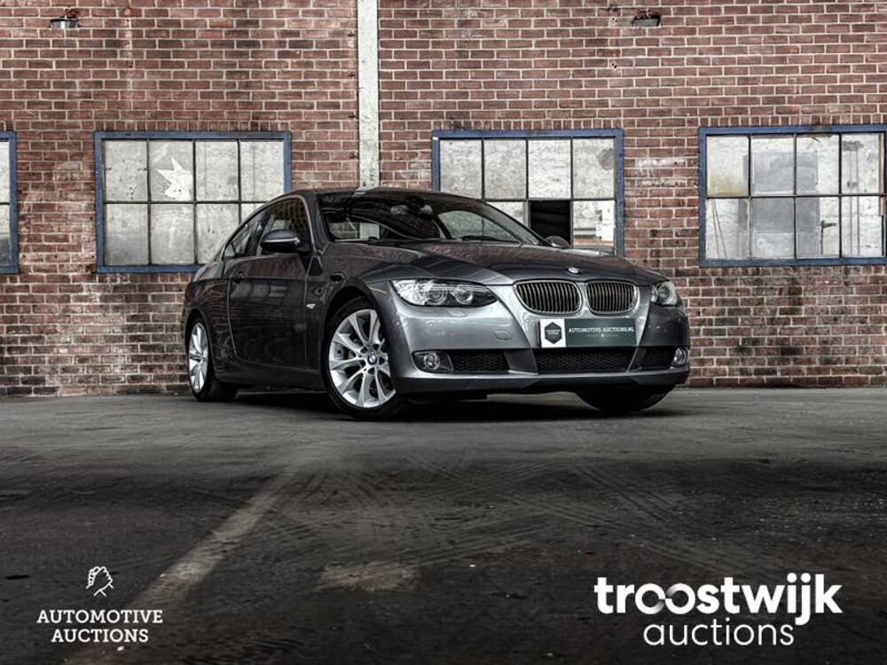 BMW 325i Coupe E92 Introduction  3-Serie 218pk 2006 -Orig NL-, 04-TK-KL -Youngtimer-