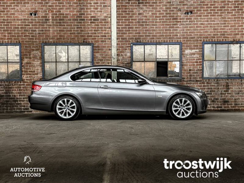 BMW 325i Coupe E92 Introduction  3-Serie 218pk 2006 -Orig NL-, 04-TK-KL -Youngtimer-