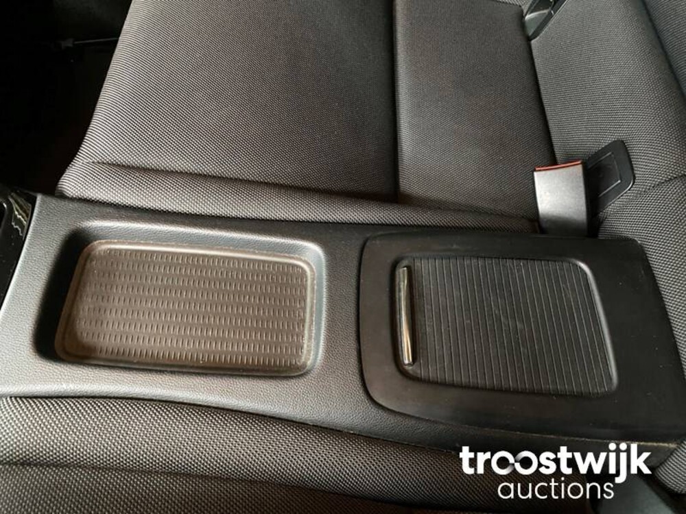 BMW 325i Coupe E92 Introduction  3-Serie 218pk 2006 -Orig NL-, 04-TK-KL -Youngtimer-