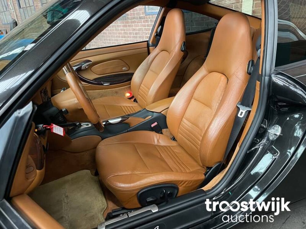 Porsche 911 996 Carrera 3.4 300pk 2000 -Youngtimer-