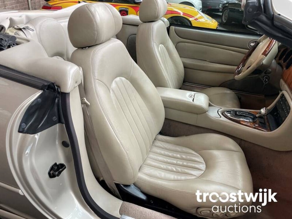 Jaguar XK8 4.0 V8 Convertible 284pk 1997, 95-SR-DX