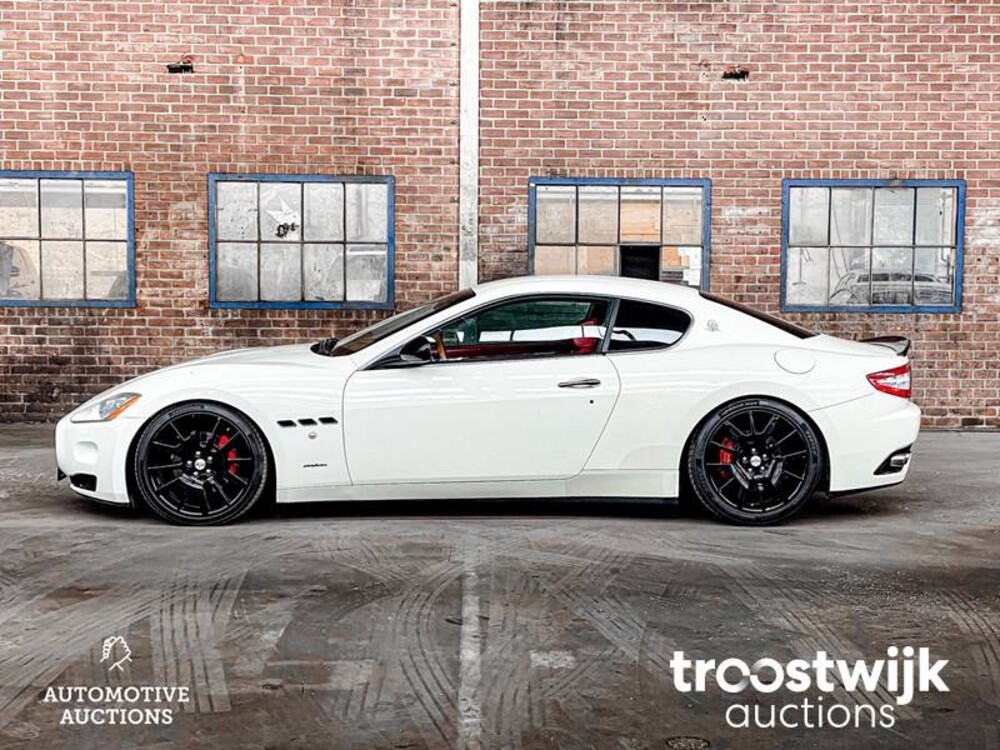 Maserati GranTurismo 4.2 V8 405pk 2008