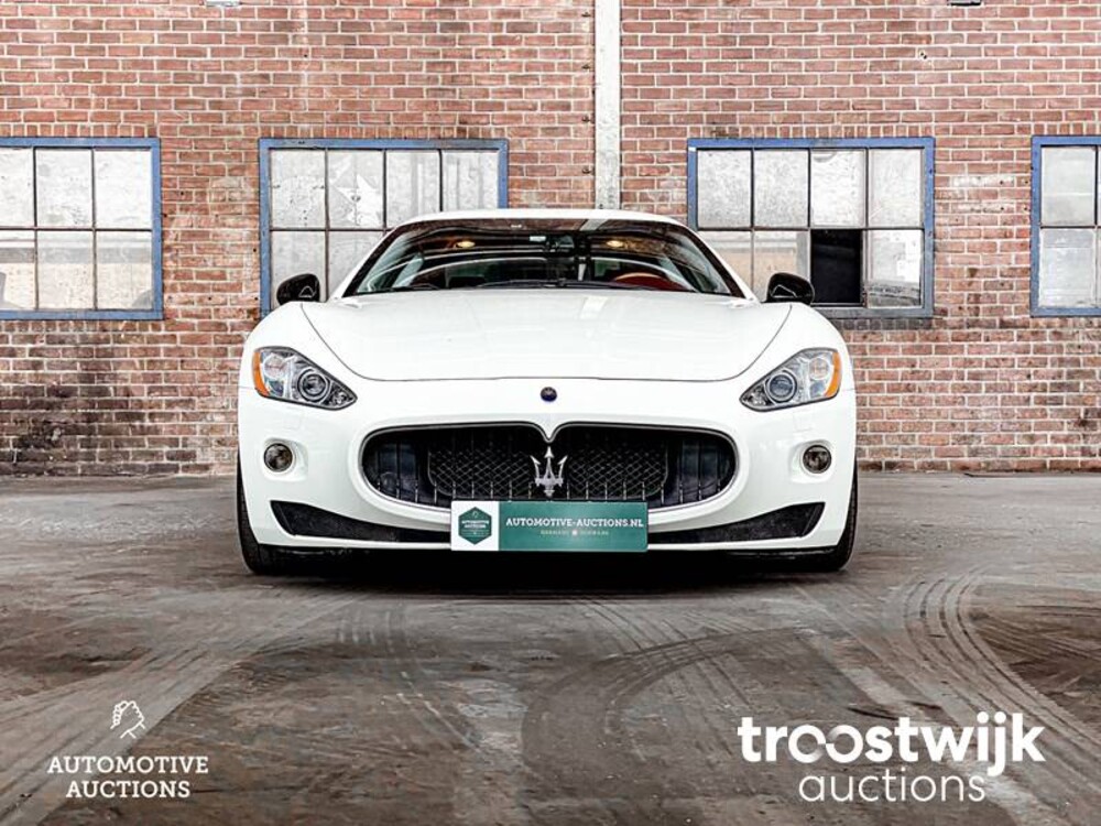 Maserati GranTurismo 4.2 V8 405pk 2008