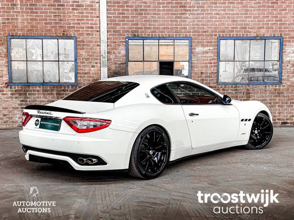 Maserati GranTurismo 4.2 V8 405pk 2008