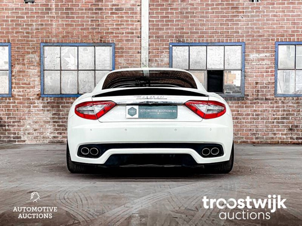Maserati GranTurismo 4.2 V8 405pk 2008