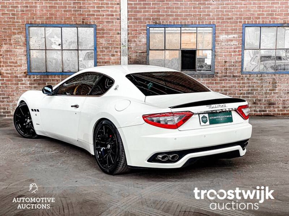 Maserati GranTurismo 4.2 V8 405pk 2008