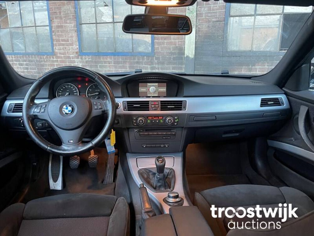 BMW 320i Touring M-Sport E91 2.0  170pk 2008 3-serie, 8-ZPV-50