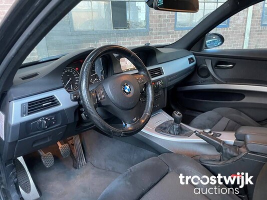 BMW 320i Touring M-Sport E91 2.0  170hp 2008 3 series, 8-ZPV-50