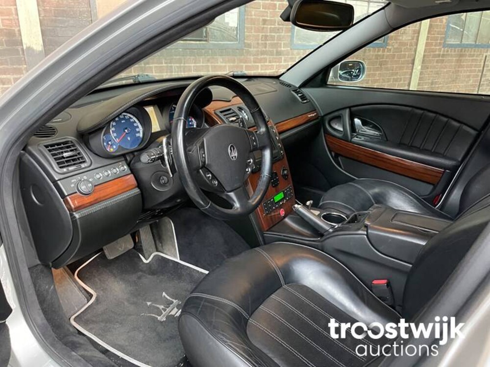 Maserati Quattroporte 4.2 V8 400pk 2005