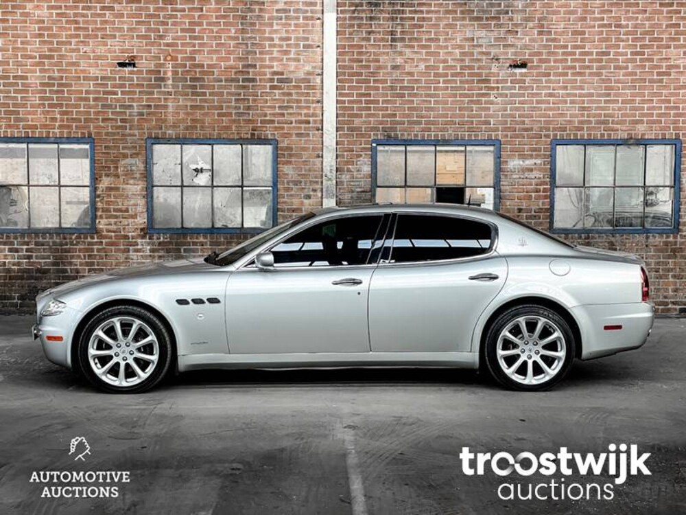 Maserati Quattroporte 4.2 V8 400pk 2005