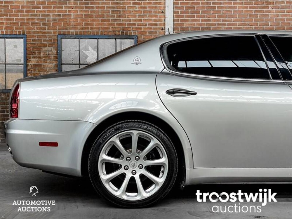Maserati Quattroporte 4.2 V8 400pk 2005
