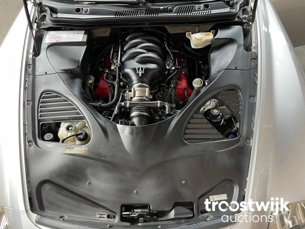 Maserati Quattroporte 4.2 V8 400pk 2005