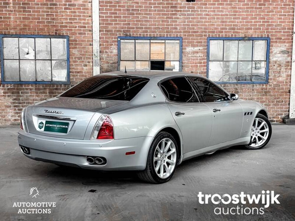 Maserati Quattroporte 4.2 V8 400pk 2005