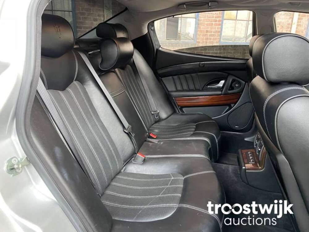 Maserati Quattroporte 4.2 V8 400pk 2005