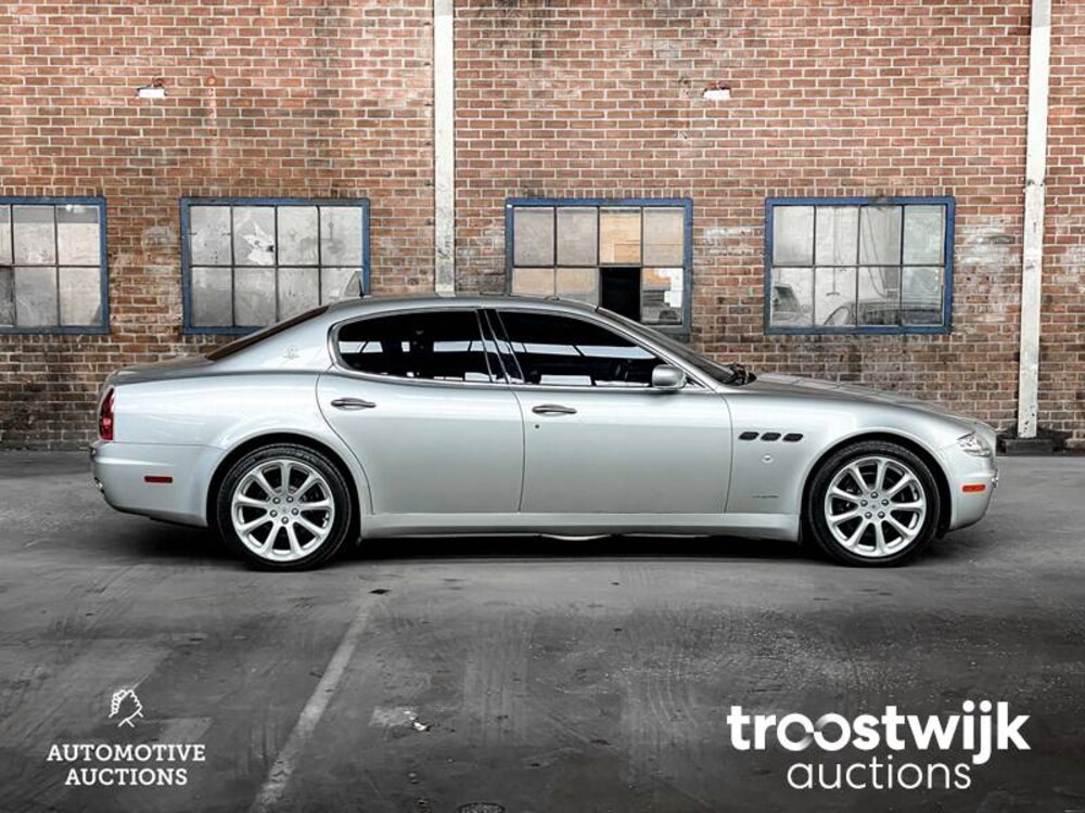 Maserati Quattroporte 4.2 V8 400pk 2005